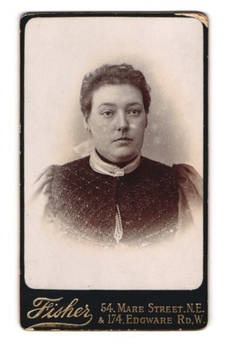 Photograph Fisher, London, 54, Mare Street, Portrait Obese Lady with Back