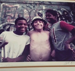 Vtg 1979 Bill Kurtis Limited Edition Photograph «Pals» – 24/95 – Chicago Teens