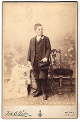 Photograph Joh. E. Hahn, Vienna, Mariahilferstrasse 105, portrait of half-grown K