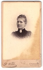 Photograph B. Wehle, Dresden, Marienstr. 44, Portrait Young Lady with Collar Bros