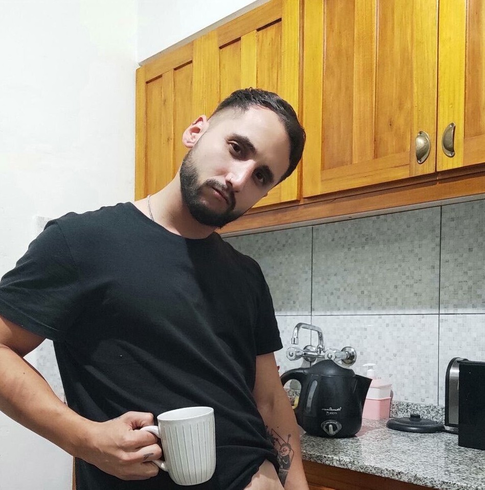 [R006] Handsome Male Cute Model Showing Off Body And Muscles