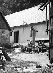 PANNZEN (Patzen?) «Bauernhof» farm yard, by Eduard PEZDIKA, vintage fine art n