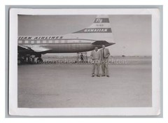 Hawaiian Airlines – Airplane Airport Airline Men – Old Photo 1950s