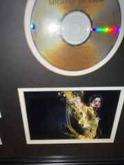 Michael Jackson The King Of Pop Framed Art Photo/CD Collection Framed 32×27