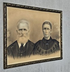 Antique Studio CRAYON PORTRAIT, Tennessee Farmers Pioneers Oddities BOGLE FAMILY