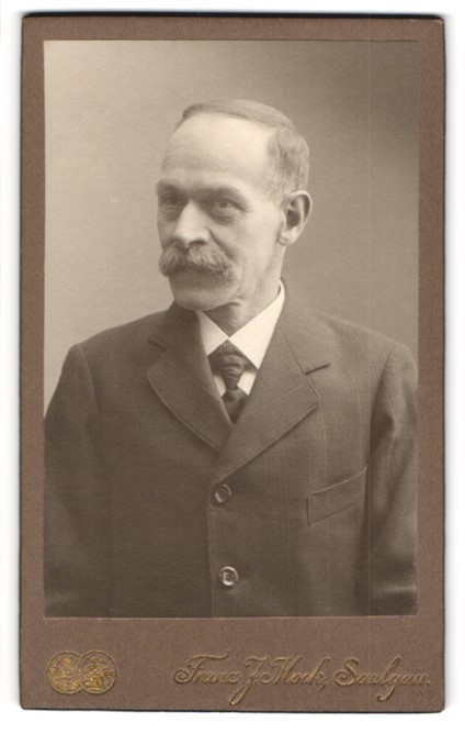 Photograph Franz J. Mock, Saulgau, nobleman in elegant suit with tie
