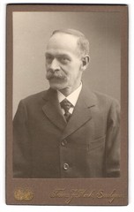 Photograph Franz J. Mock, Saulgau, nobleman in elegant suit with tie