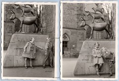 2x Bremen 1950s – Children in Front of Bremen Town Musicians – Photo 7x10cm