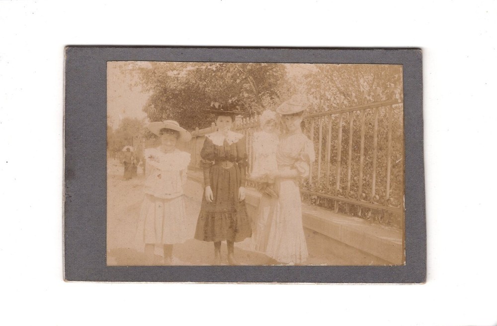 CDV Photo Fine Lady with Girl – Unknown Place 1900s