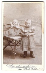 Photograph Aug. Langerhans, Stade, Wallstr. 6, cute little brothers in dress