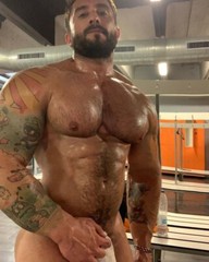 [Z319] Handsome Male Cute Model Showing Off Body Manly Physique