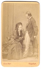 Photograph Alois Beer, Klagenfurt, young woman and man in dark dress with gef