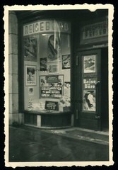 Karstadt travel agency shop window – horse market 12 street – photo 6×9 cm