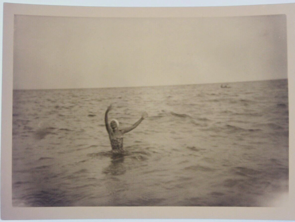 Photo woman girl woman swimsuit girl 1962 Costa Brava Spain X15