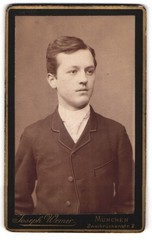 Photograph Joseph Werner, Munich, Zweibrückenst. 2, young gentleman in suit with K