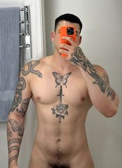 [J080] Handsome Male Cute Model Showing Off Body And Muscles Partial Showing