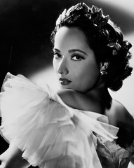 Merle Oberon in «Lydia» studio portrait c. 1940, reprint – multiple sizes: 1327
