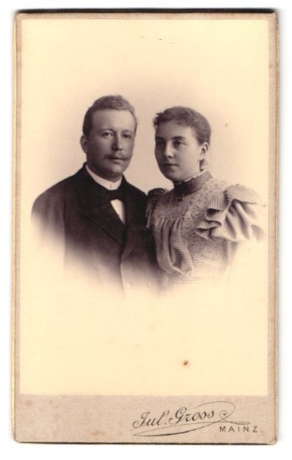 Photograph Julius Gross, Mainz, Emmerich-Joseph-Strasse 11, portrait bourgeois