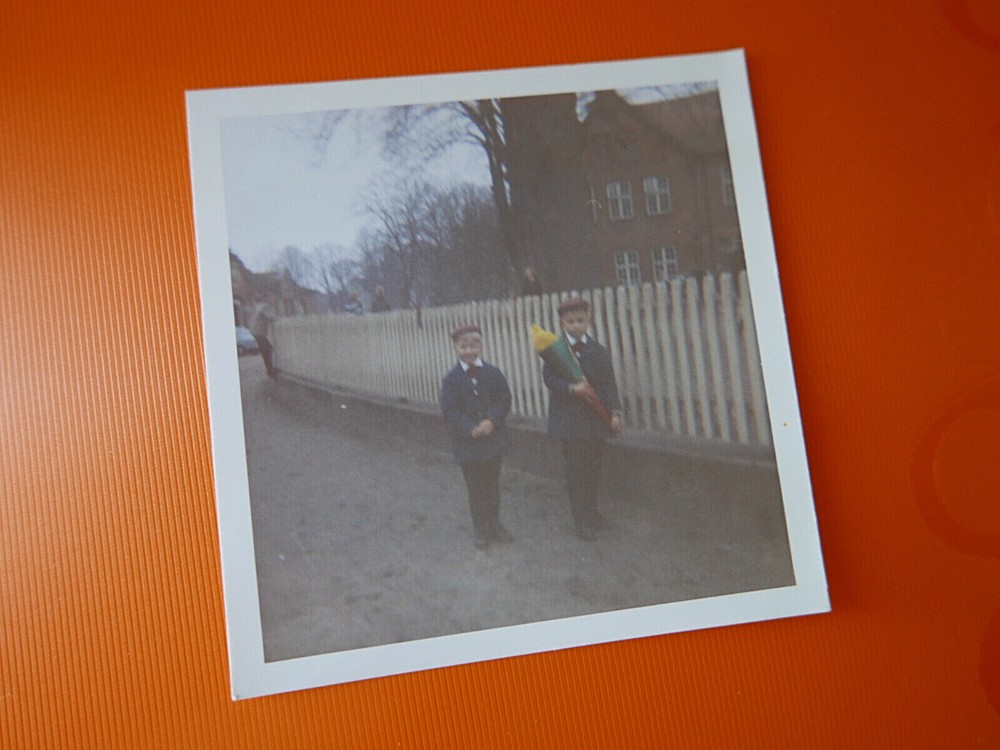 «FIRST DAY OF SCHOOL»: PHOTO, PHOTOGRAPHY, BOYS, CUSTOM, CHILDREN, FASHION, SCHOOL BAG!