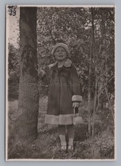 Girl with Pouch and Coats 1929 – Fashion – Vintage Photo 1920s