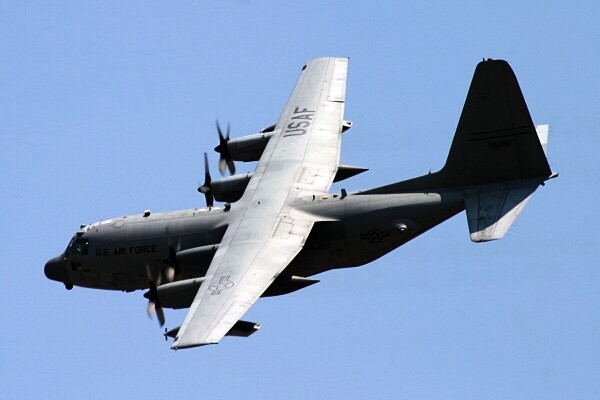 New Photo: Lockheed MC-130W Aircraft Over Hurlburt Field in Florida – 6 Sizes!