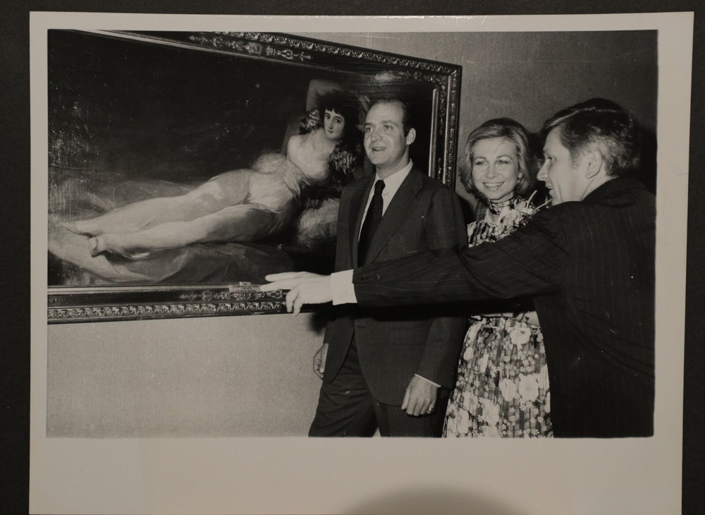 Spain’s King Juan Carlos by Goya painting press photograph 7×9, b/w 1976