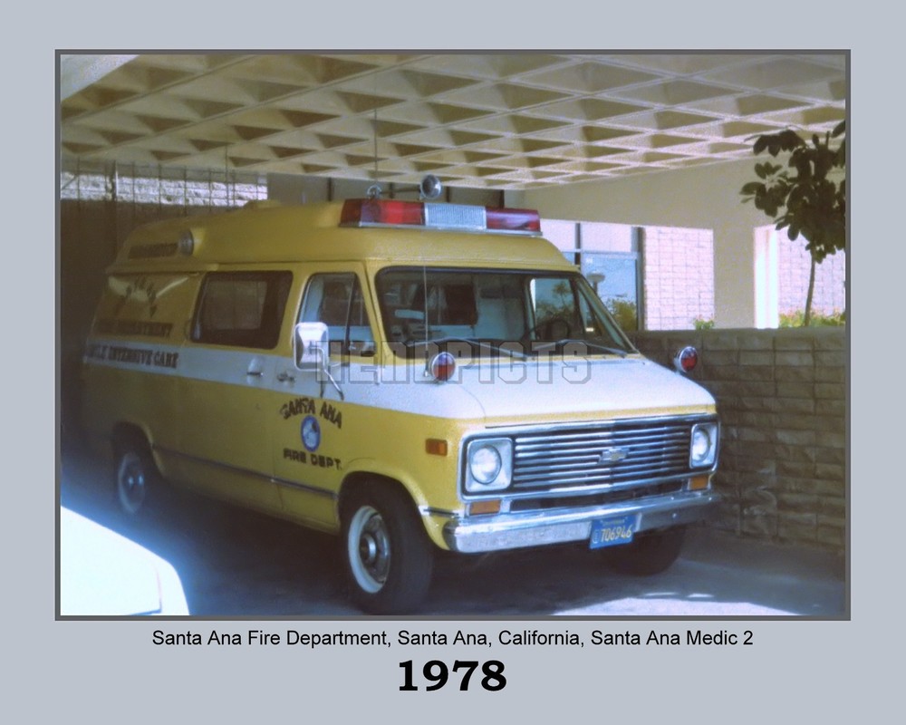 Santa Ana Fire Dept. Paramedic Van (Medic-2) 8×10 Unframed Photo VFRPBT_0040