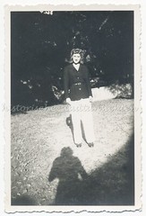 Junge Frau – Mode & Frisur der 1940er – Altes Foto 1940er