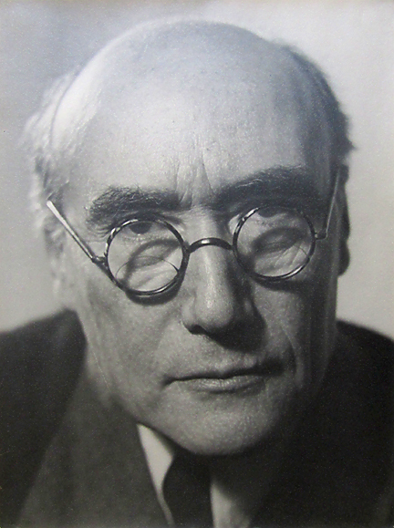 PHILIPPE HALSMAN Signed 1931 Photograph – «André Gide»