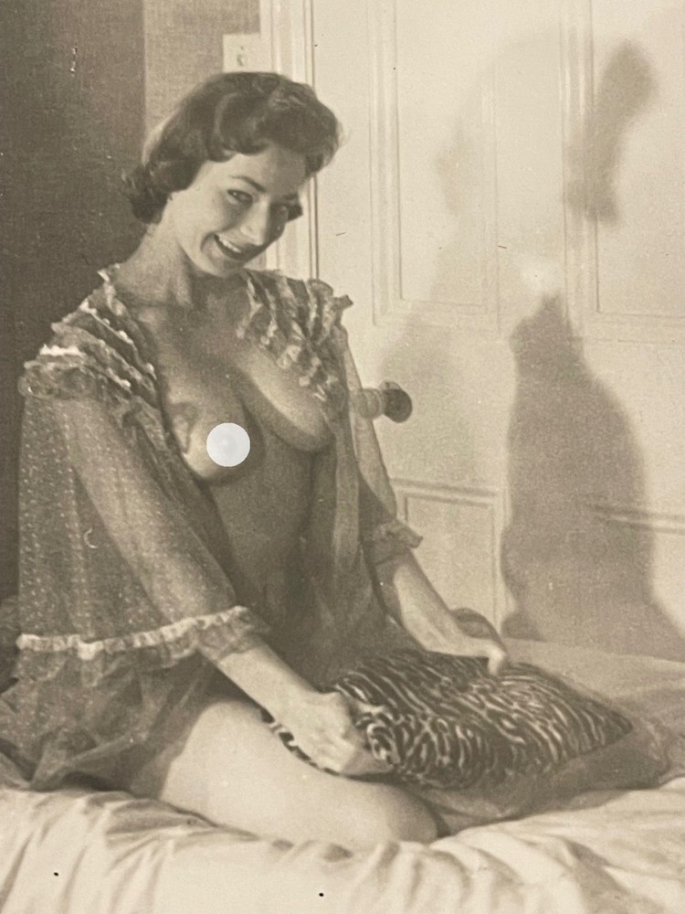 Original Curiosa Pin Up Print 1950s Portrait Nude Woman Female France Eros