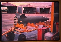 VIETNAM 1970/71 UBON Thailand 35MM SLIDE USAF MISSILES Being LOADED F-4 PHANTOM