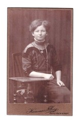 Old CDV photo around 1905, young pretty woman, Heiligenstadt im Eichsfeld