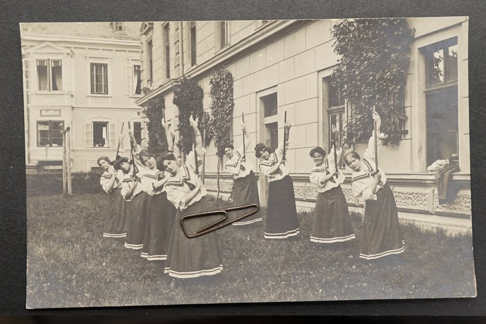 Photo Postcard Portrait Young Women Model Costume Sports Dance Coffee Advertising Picture