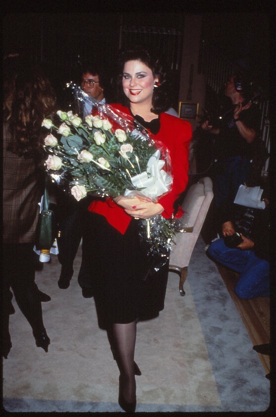 Slide Delta Burke Celebrity Photo Agency 1990 KB Format Photographer P4-8-3-1