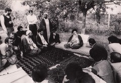 Iran, 1979 Revolution – 100 large vintage photos – birth of the Islamic Republic
