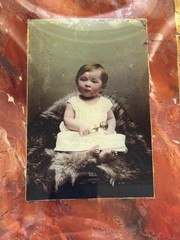 2 Antique Crystoleum Photos Convex Glass – Child Portraits Circa 1890 – Size 16x11cm