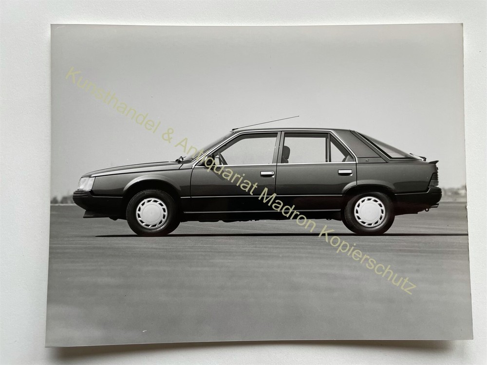 orig. Large press photo sales photo car Renault 25 TX cat. 21.5×16.5cm 1988