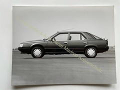 orig. Large press photo sales photo car Renault 25 TX cat. 21.5×16.5cm 1988