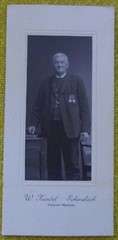 CDV-Fotografie W.Kandel, Schwabach – Potrait Mann mit Orden (30-17)