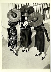 Norman Parkinson (1913-1990) Art Print Card Wedding Outfits 1938 Fotofolio 4”x6”