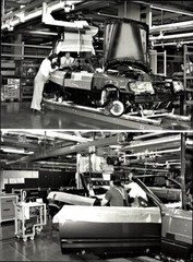 Photo Mercedes Benz Cabriolet 300 CE 24 in the production hall,… – 10772869