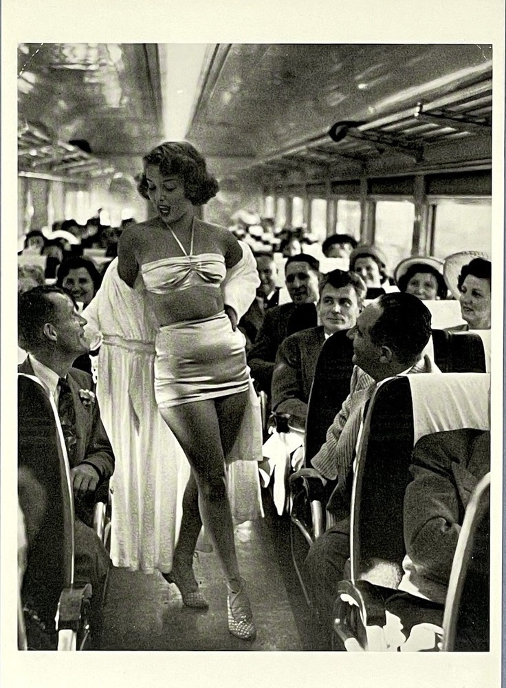 Fashion Show On A Train 1949 Art Photo Print Card By Dan Weiner Fotofolio 4”x6”
