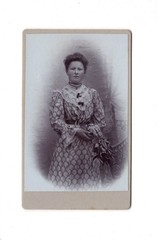CDV Photo Lady Portrait / Fine Lady – Unknown Place Circa 1900