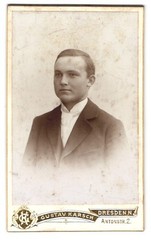 Photograph Gustav Karsch, Dresden, Antonstr. 2, Portrait of a Young Man in