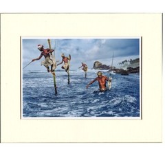 NEW SIGNED Steve McCurry Magnum Square print Sale: 2020
