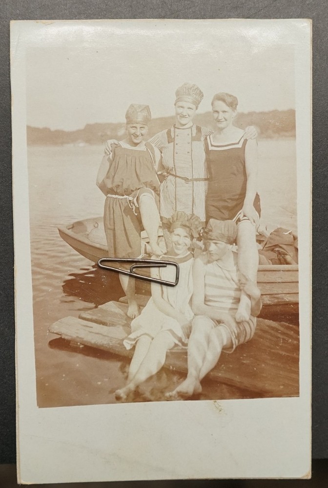 Photo Portrait Women Swimsuit Swimmer Model Rowing Boat Cap Art Picture Card