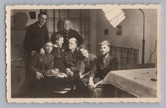 Wehrmacht Soldiers Family Apartment – Vintage Photo 1930s 1940s