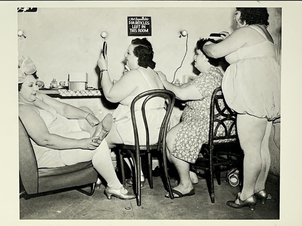 Curt Gunther Fotofolio Art Photo Print Card – BBW Salon Dressing Room Body Posi