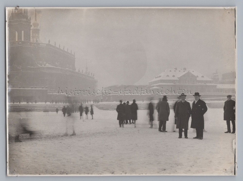 Dresden 1929 – Icy Elbe Hofkirche – Motion Blur – Old Photo 1920s