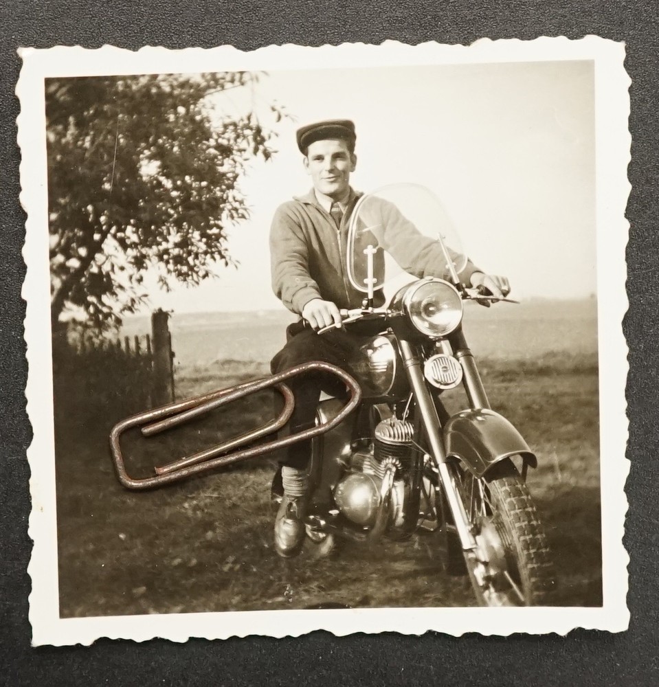 Photo portrait man motorcycle moped Kühlungsborn GDR machine picture model disc